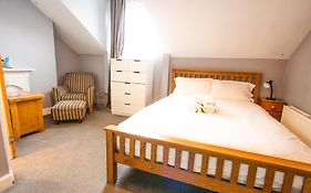 Homely Ensuite Room Near City Centre