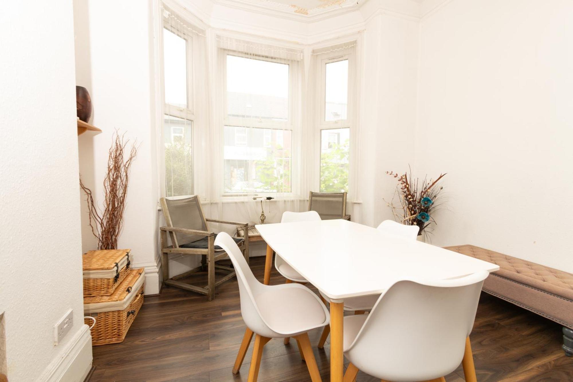 Homely Ensuite Room Near City Centre Manchester Exterior photo